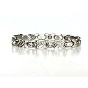 NEW, Stainless magnetic bracelet w‎ CZs. 7.5 inches